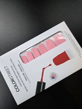 Color Street Flamingo Float Pedicure